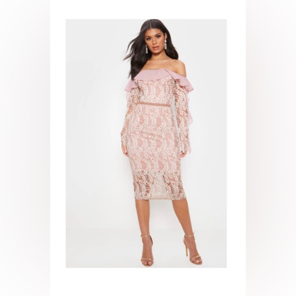 NWT never worn dress. Perfect for showers !